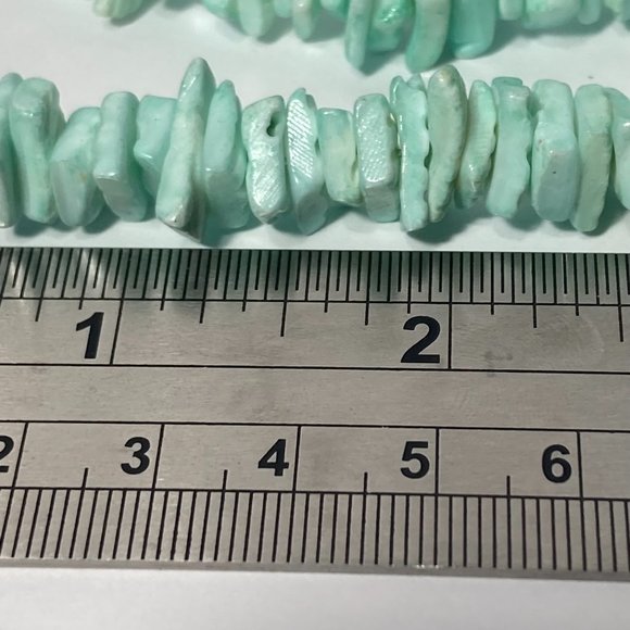 Light Green Chunk Slab 18" Necklace - Picture 4 of 15